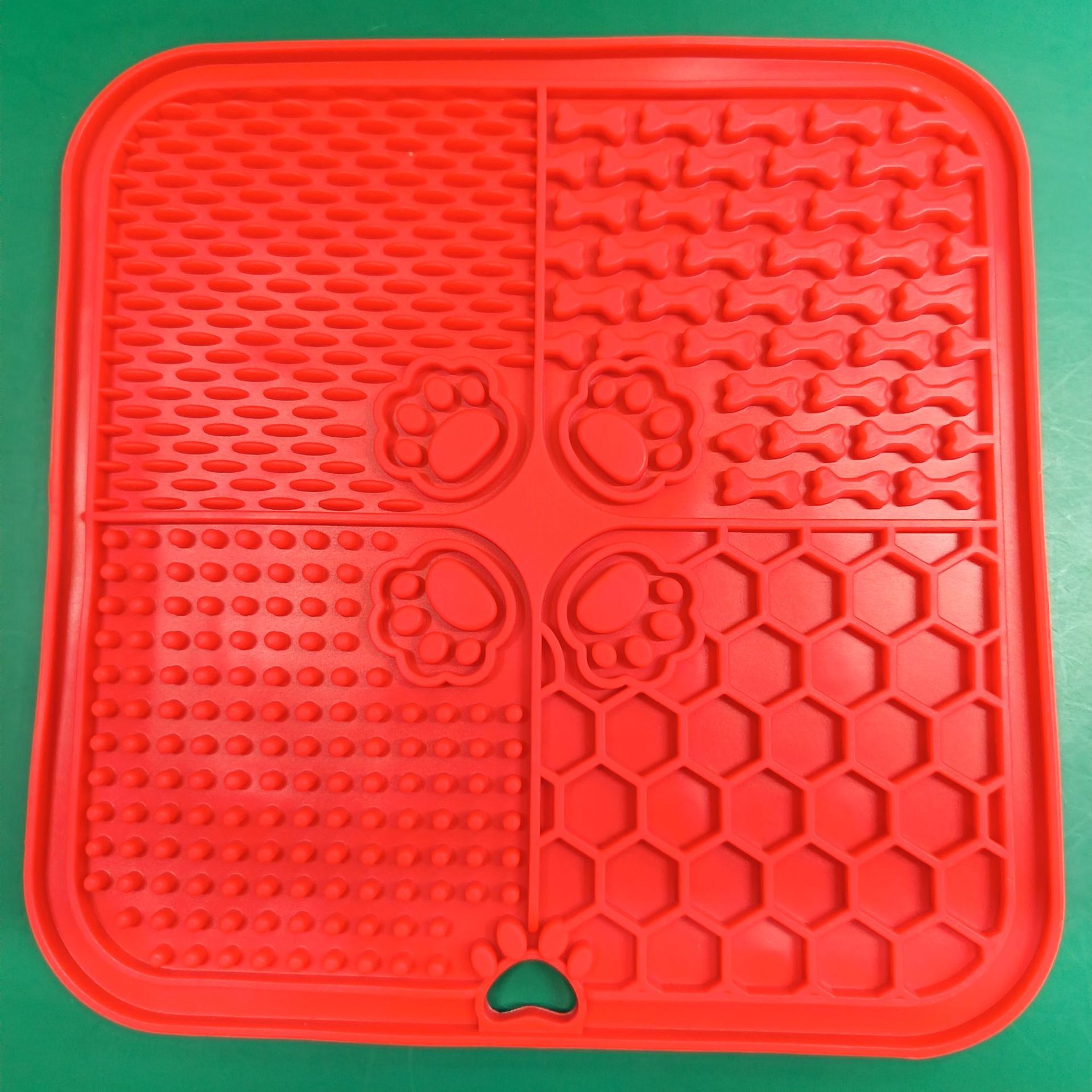 Pet Tableware Dog Slow Food Mat