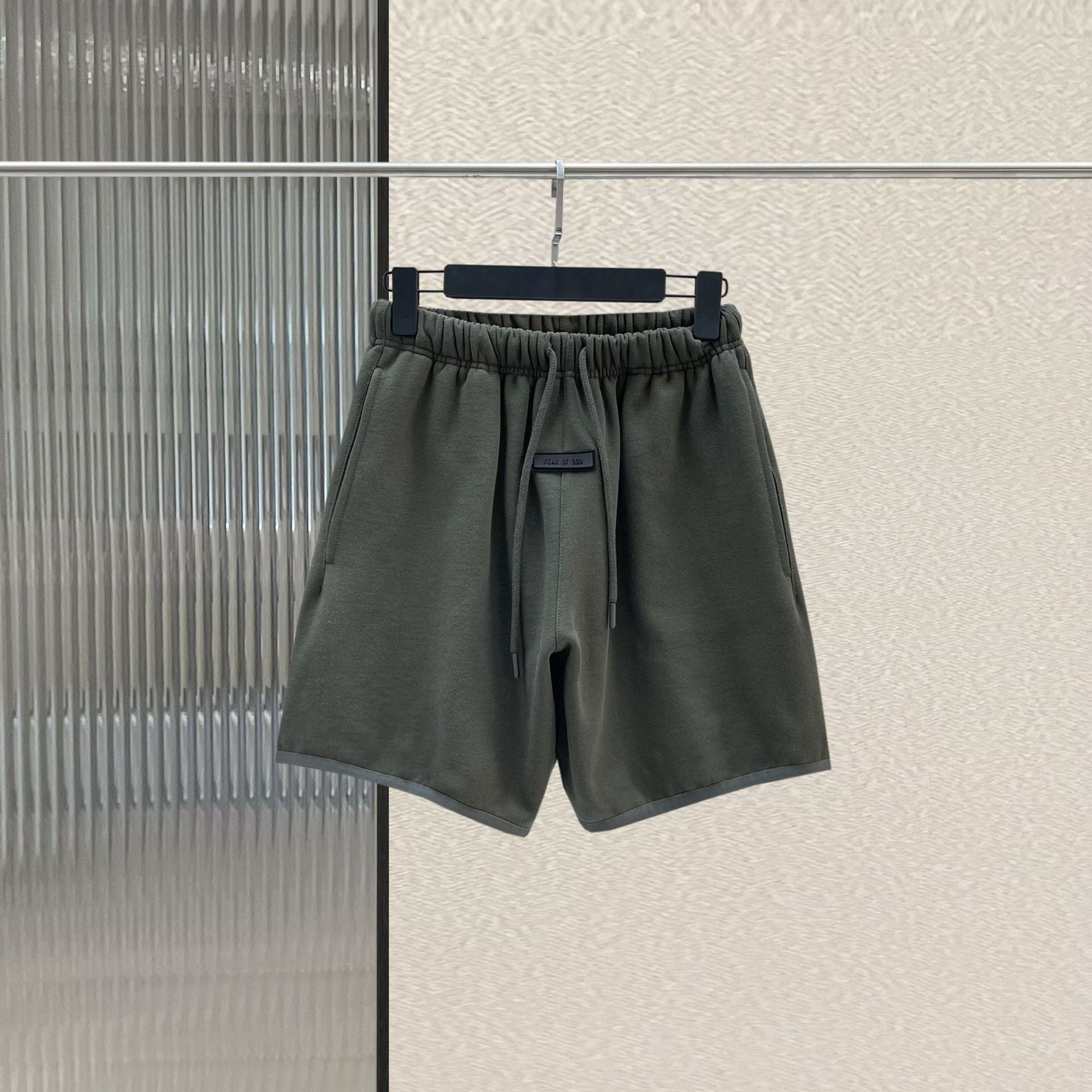 Men's Casual Five-point Solid Color Sweatpants