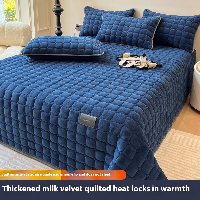 Milk Fiber Coral Fleece Bedspread One-piece Autumn And Winter Fleece-lined