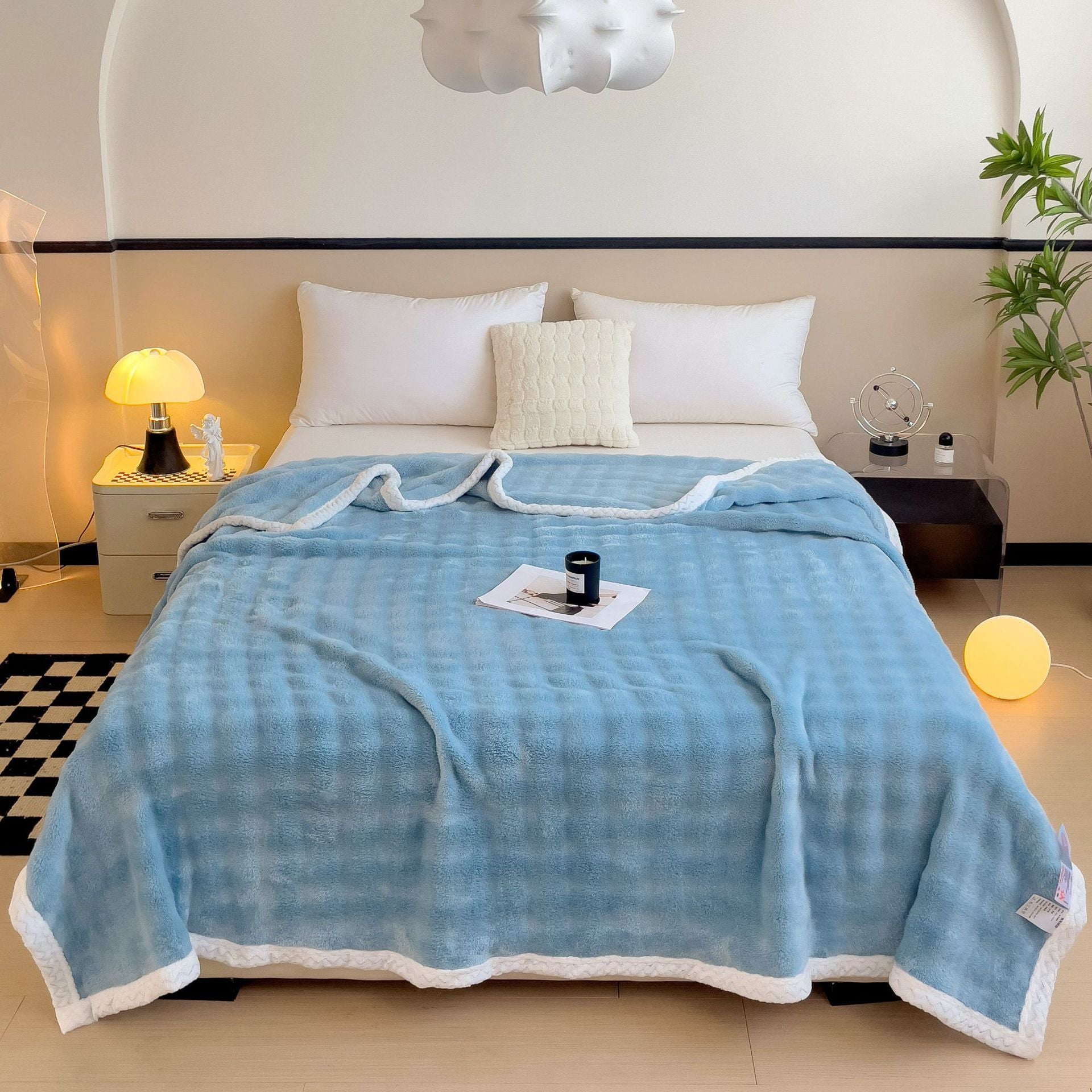 Simple And Stylish Warm Milk Velvet Blanket