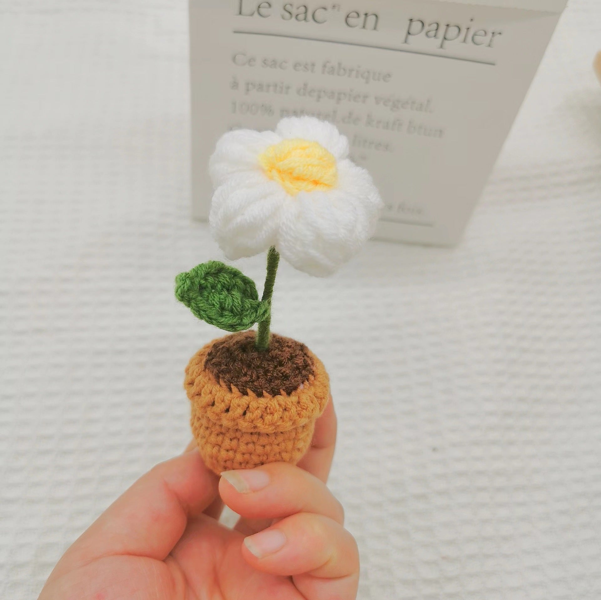 Hand-woven Mini Potted Office Decorations Wool Finished