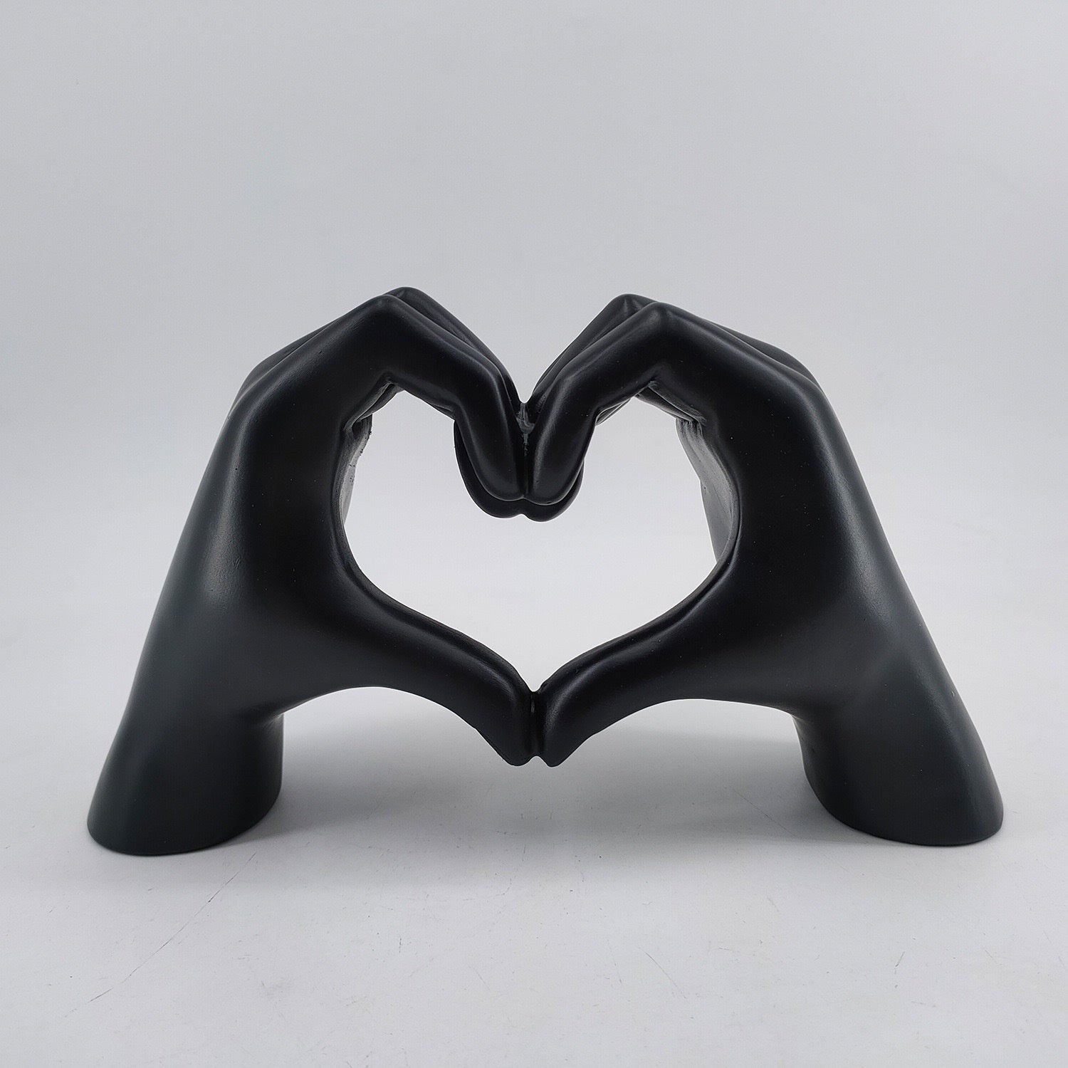 Love Heart Shaped Decoration Statue Resin Craft